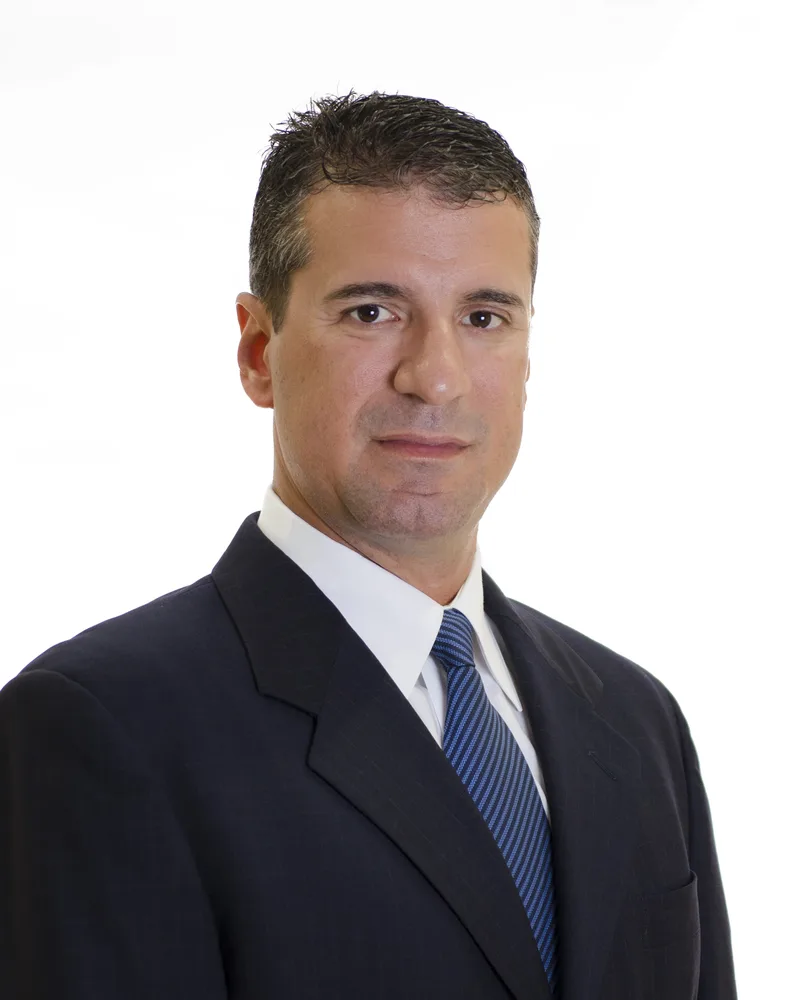 Oscar Valdes, KW Commercial, Miami